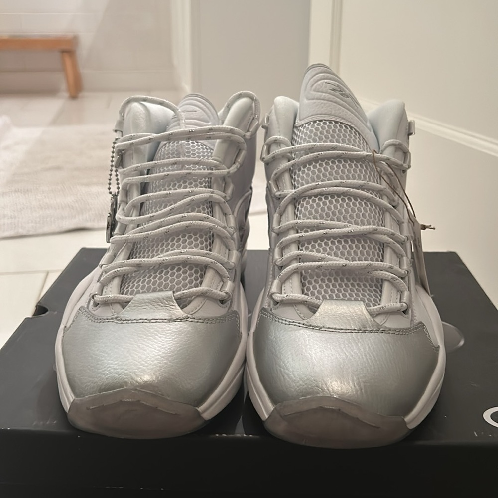 Size 15 25th Anniversary ALLEN IVERSONS!! Very good all around sneaker